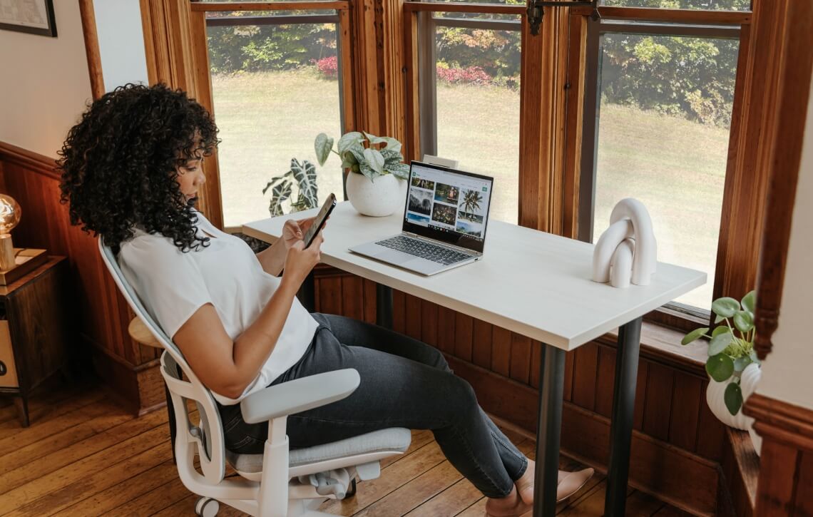 Jive Desk with C-Leg Base - Haworth Store