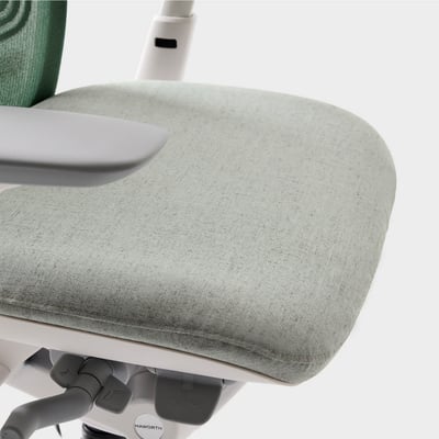 Zody Outlet Chair - Mesh / Balsam (S6-K) / Dual