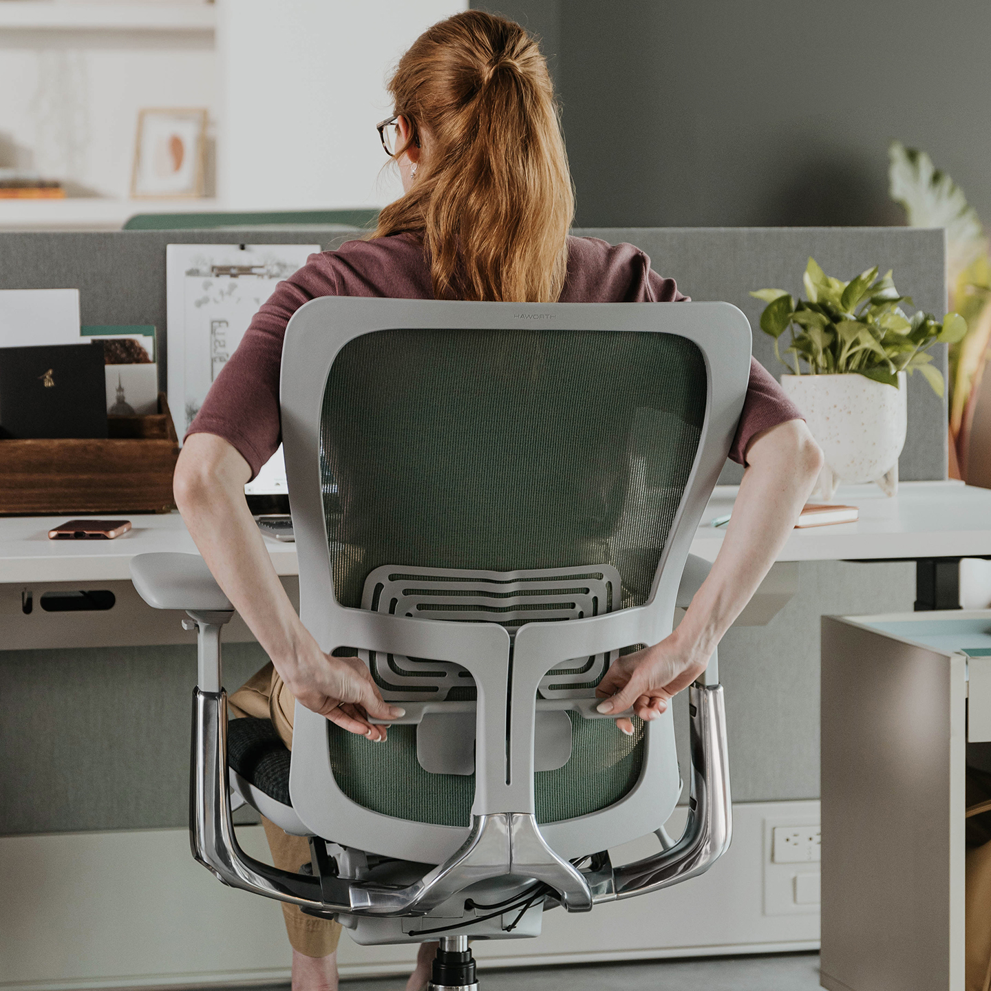 Studies Confirm the Benefits of Ergonomic Office Chairs: Proper Seating Can  Improve Health and Productivity