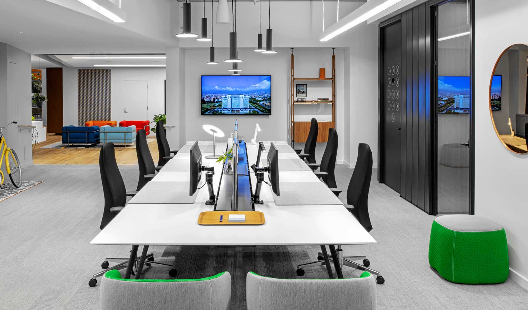 Technology has enabled people to work anywhere, anytime, requiring organizations to seek flexible, adaptable workspace solutions that accommodate mobile workers. People who work in a variety of locations during the day choose environments that best accommodate their needs, like touchdown spaces where they can recharge devices and connect with colleagues.