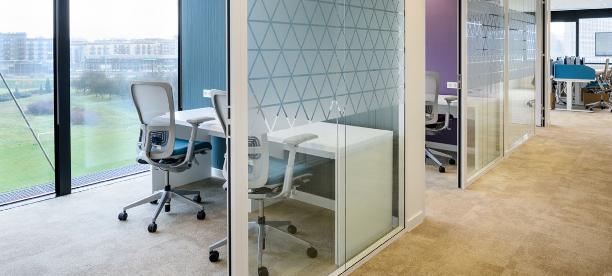 Both open and enclosed office spaces are furnished with Zody seating, offering individual ergonomic adjustment to ensure all employees are comfortable.