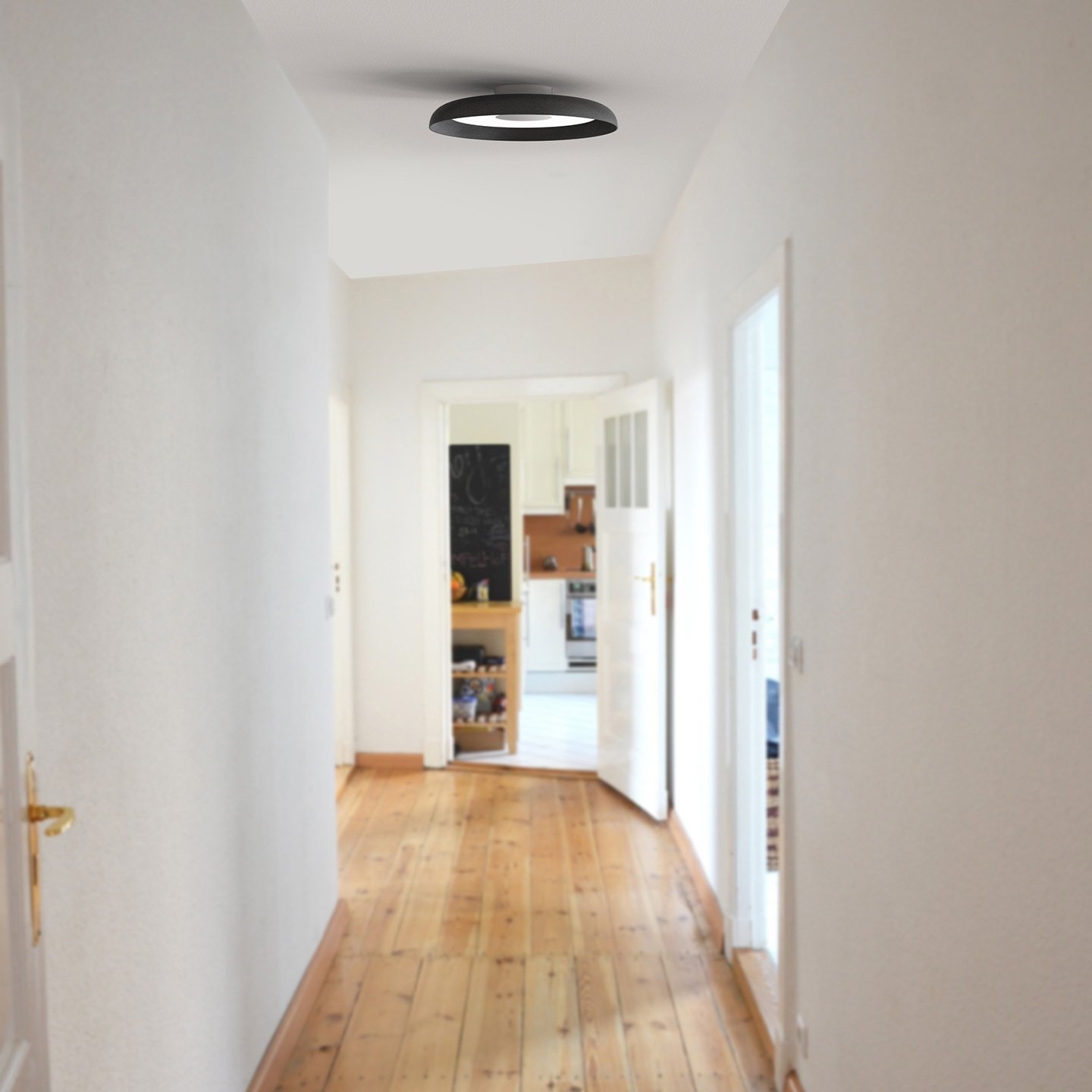 Nivél is a LED light engine providing seamless control for any space.