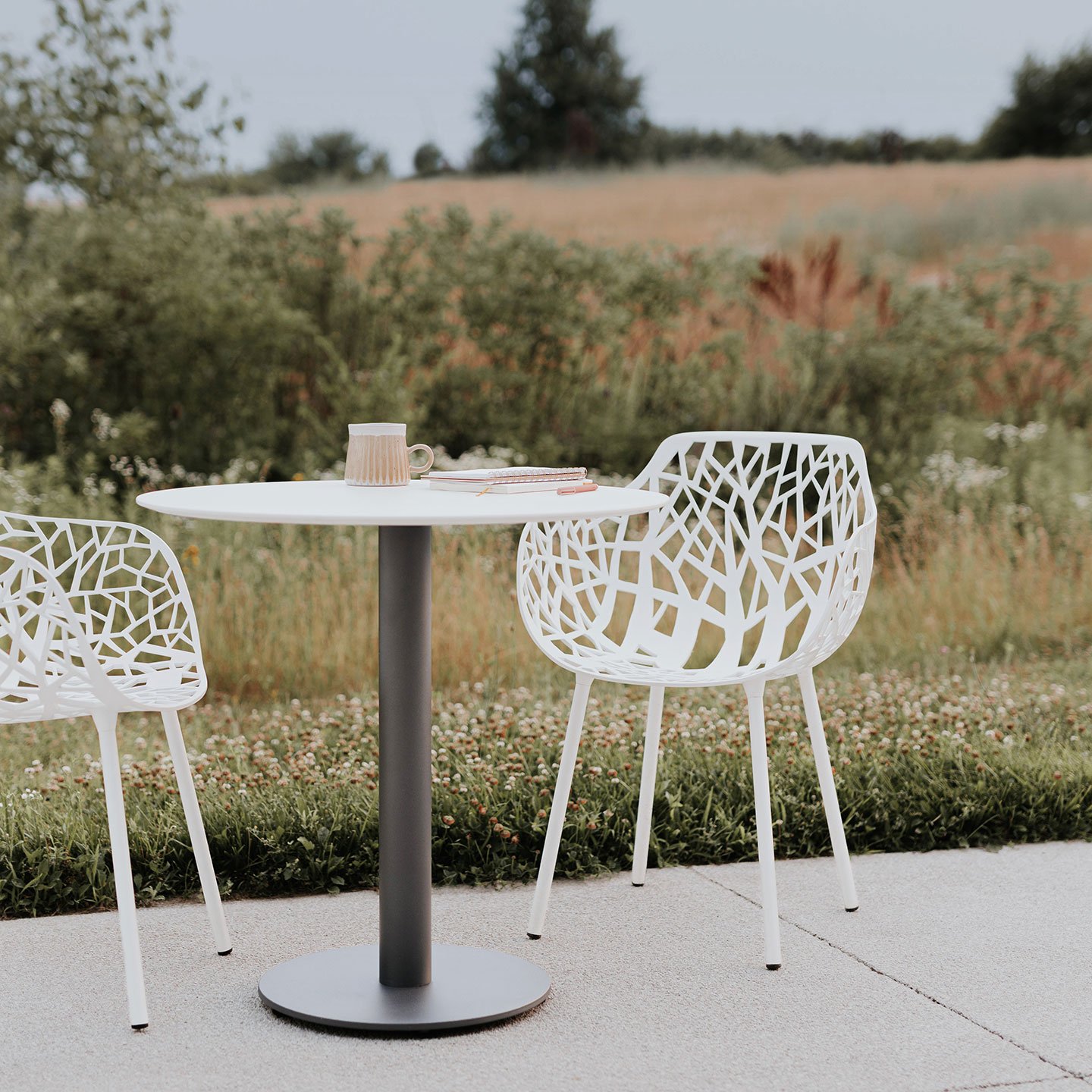Kelder microscopisch lager See Haworth Collection's Forest Outdoor Chair and Stool | Haworth