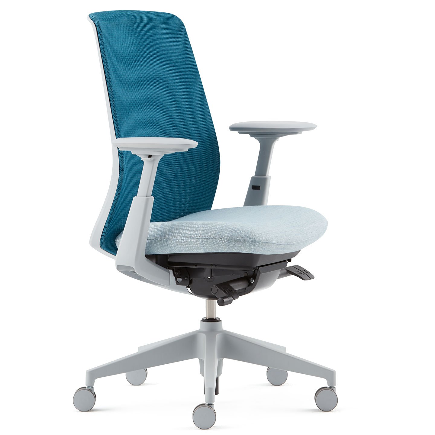 soji office chair with 4d arms